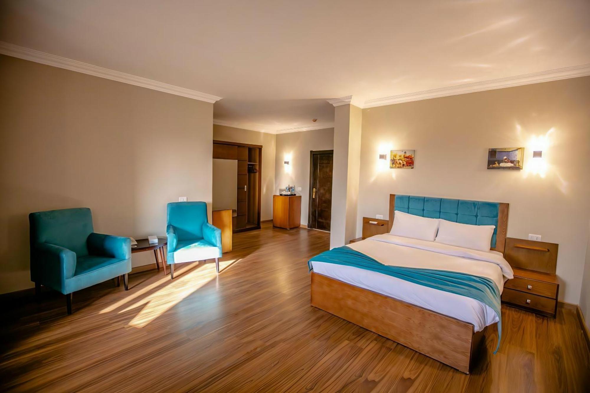 Pyramids Oasis Hotel Kafret el-Gabal Zewnętrze zdjęcie